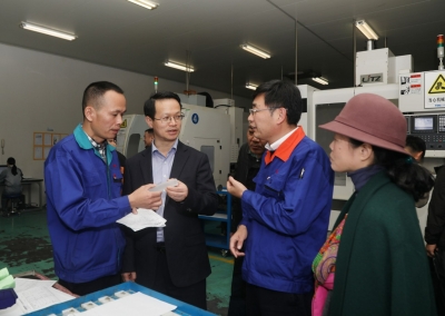 2018年11月28日，浙江省總工會(huì)副主席徐前一行天通考察構(gòu)建勞動(dòng)關(guān)系和諧企業(yè)復(fù)評(píng)工作